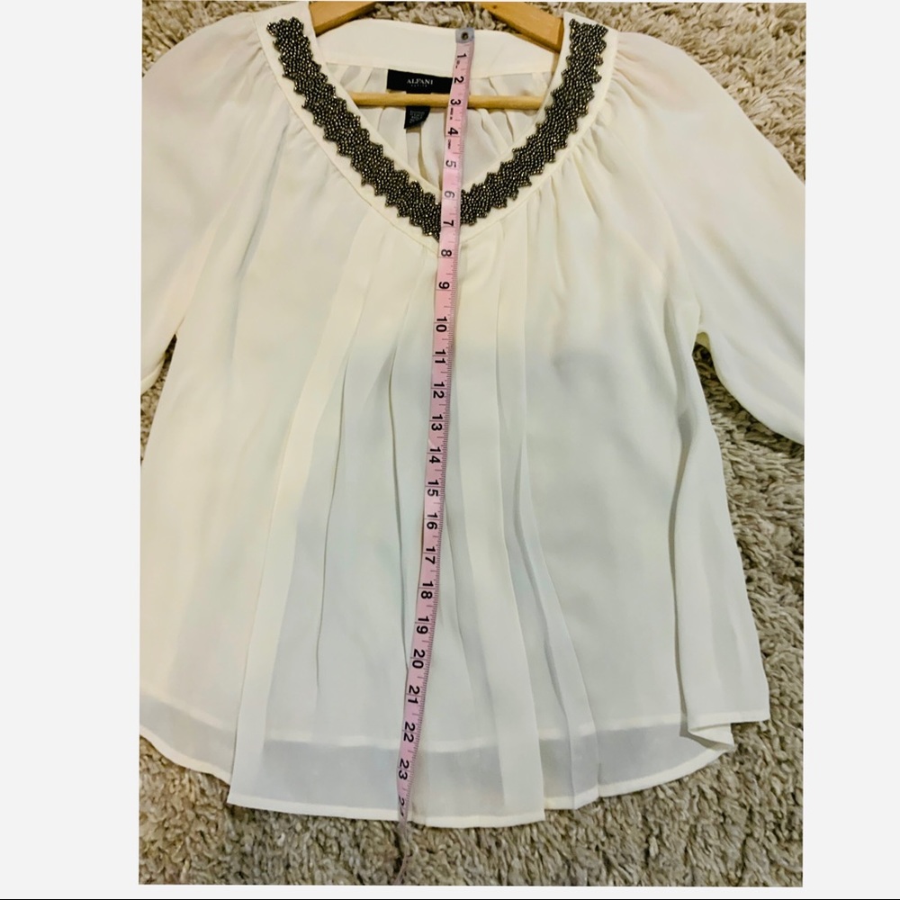 ❌SOLD❌ELEGANT ALFANI CREAM BLOUSE - Picture 7 of 10